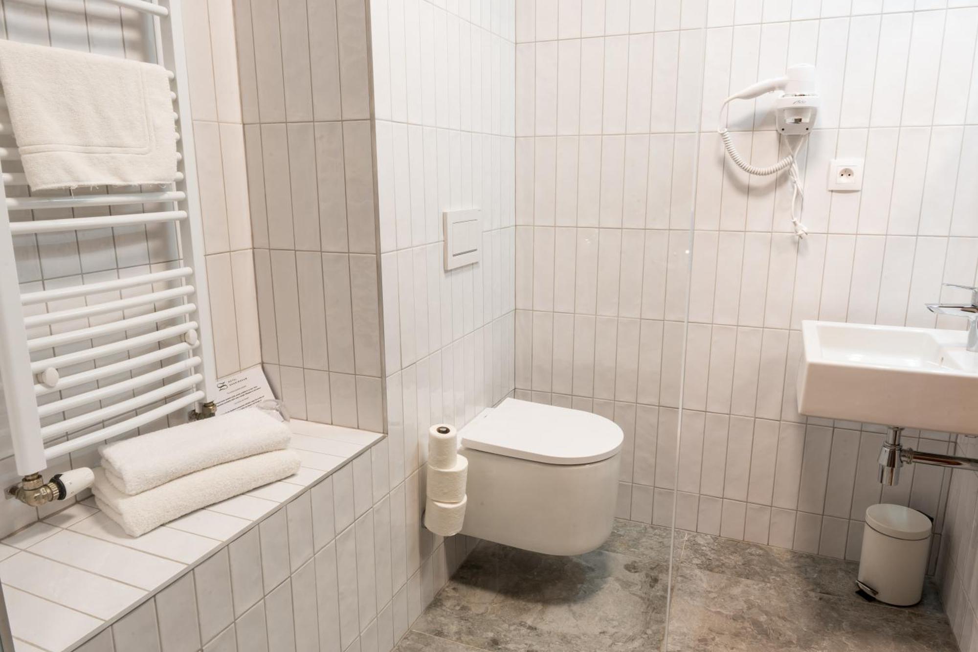 Hotel Sharingham برنو المظهر الخارجي الصورة