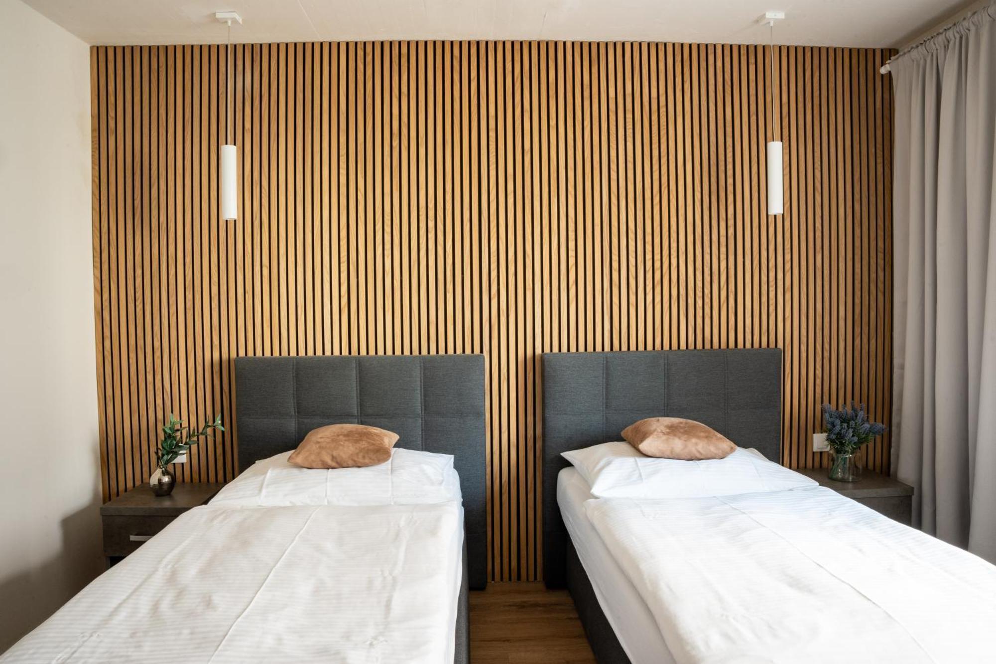 Hotel Sharingham برنو المظهر الخارجي الصورة