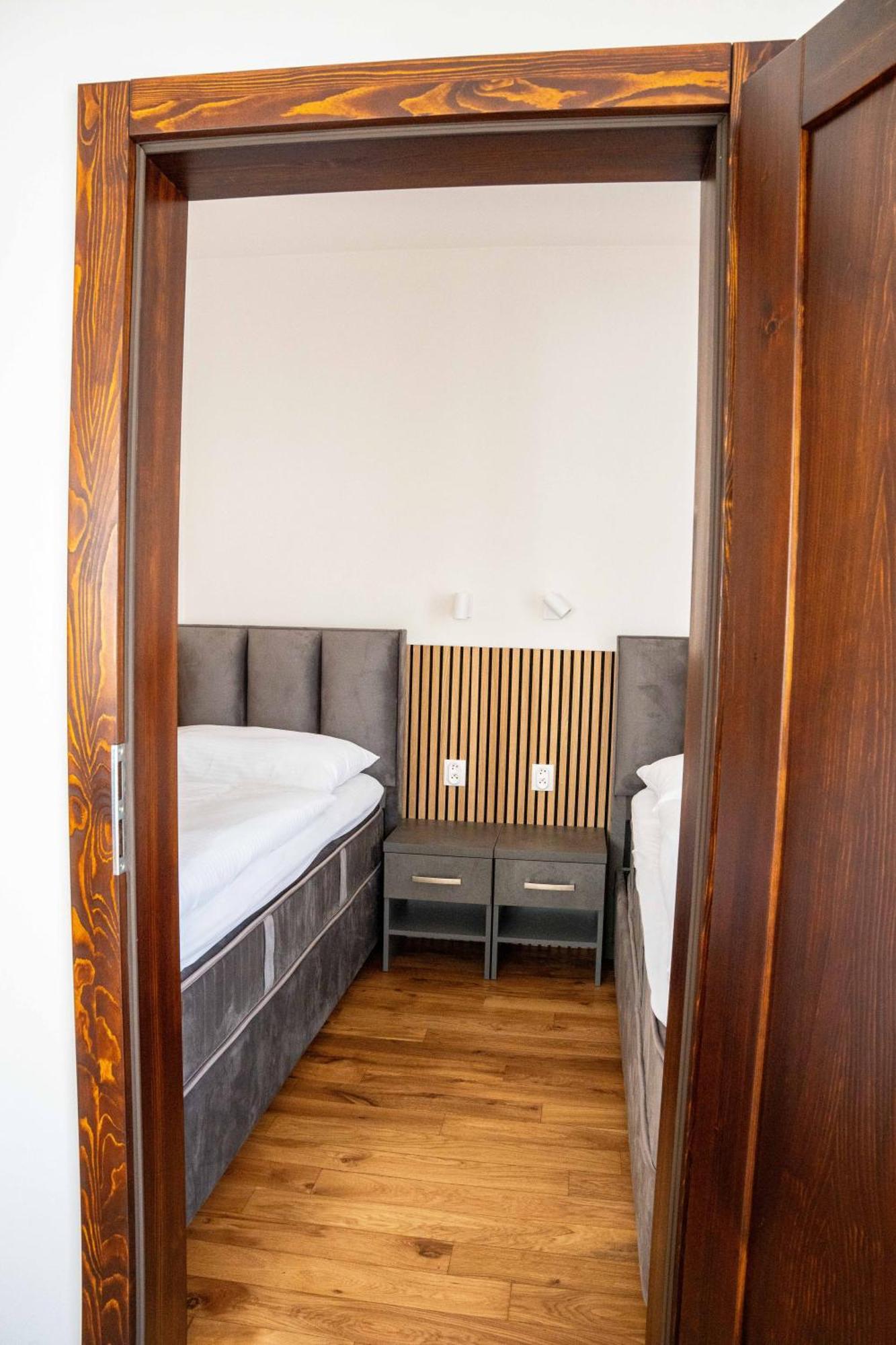 Hotel Sharingham برنو المظهر الخارجي الصورة