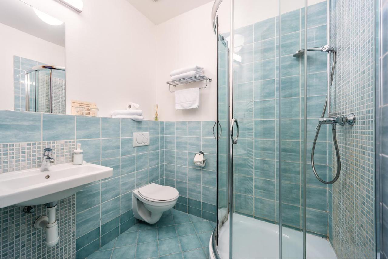 Hotel Sharingham برنو المظهر الخارجي الصورة